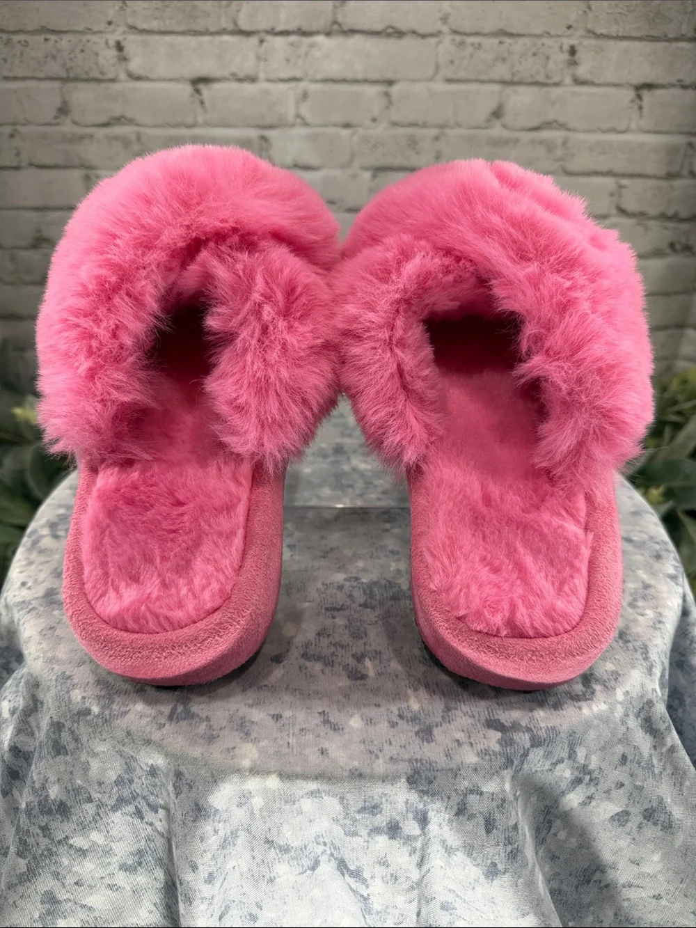 Breezy Stride Pink Fluffy Open Toe Cross-band Cozy Platform Slippers Girls 3M